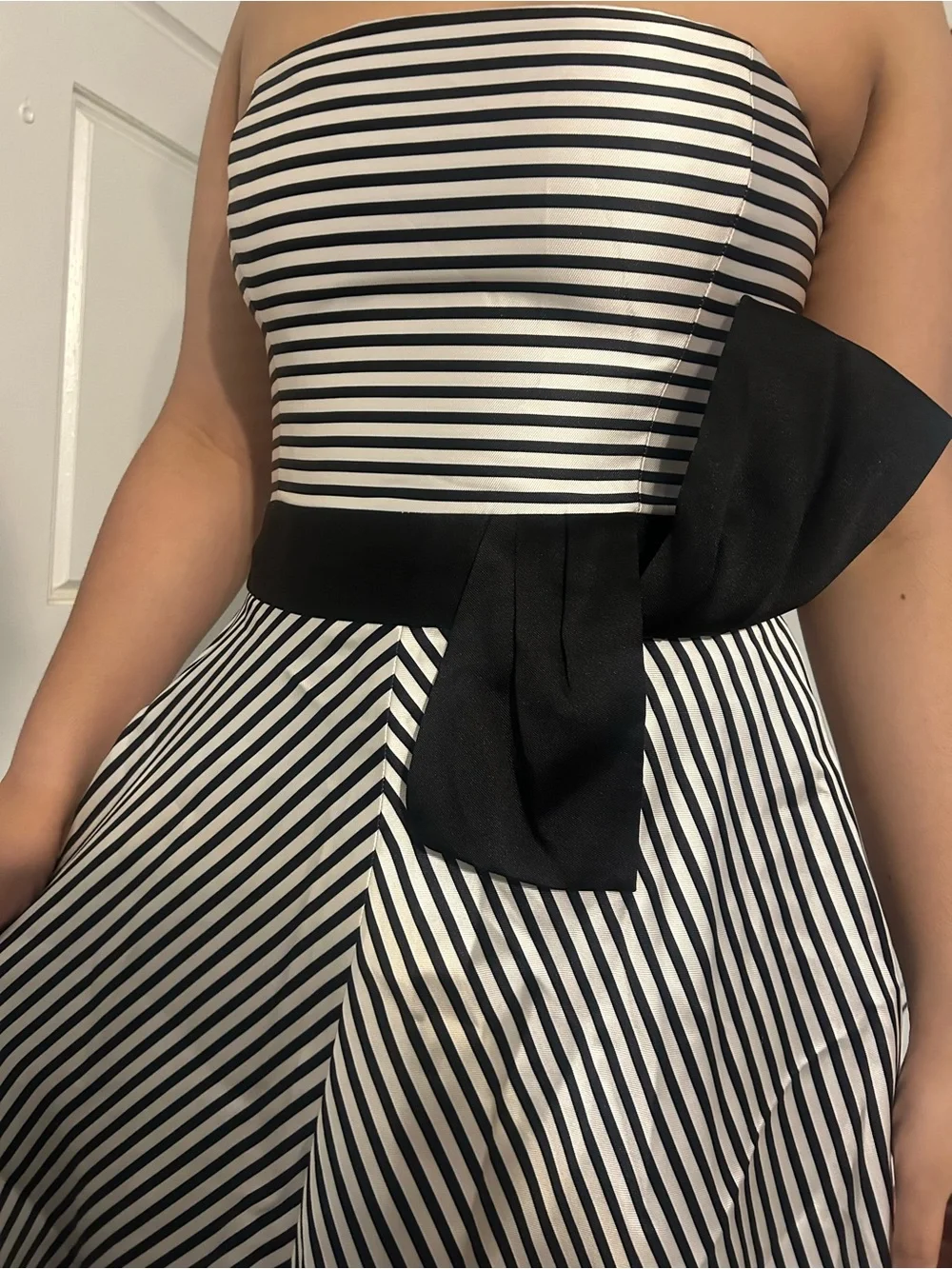 Halston Heritage Black & White Strapless A-Line Gown with Waist Bow - Picture 7 of 7